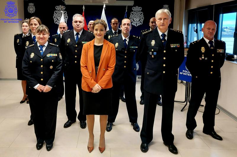 La delegada del Gobierno preside la toma de posesión del nuevo jefe regional de  Operaciones de la Policía Nacional en Cantabria 