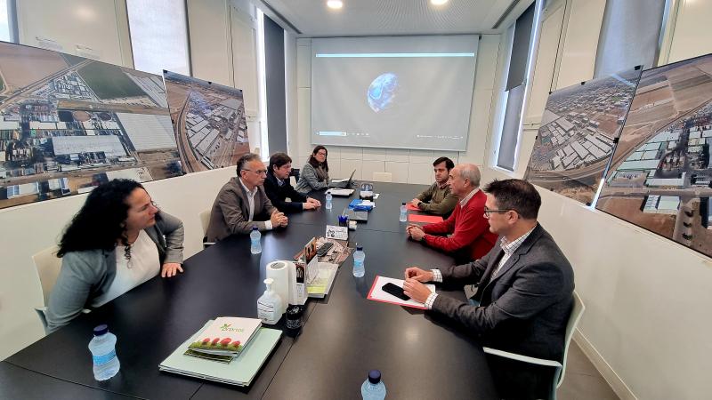 Quintana visita Pronat en Don Benito donde ha destacado el apoyo del Gobierno de España a 33 empresas extremeñas en I+D+i 