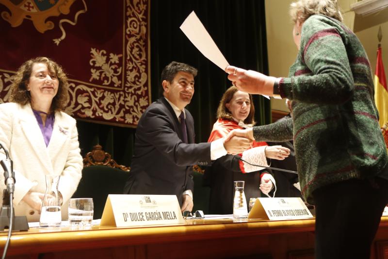 O delegado do Goberno, Pedro Branco, felicitou ao alumnado da 11ª Promoción do Máster en Avogacía da USC por terminar con éxito a súa formación