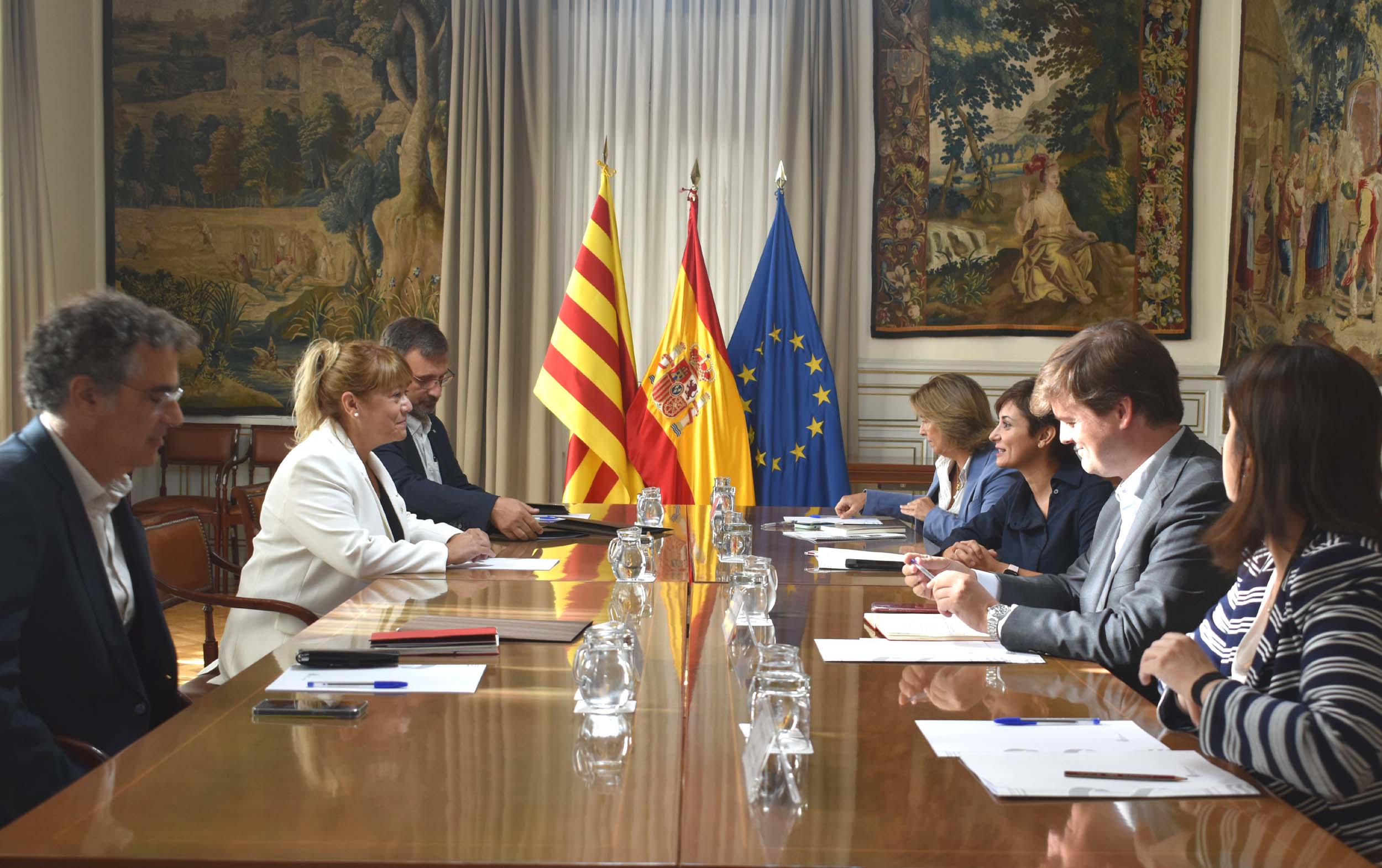 Isabel Rodríguez se reúne con la consellera de Cultura de Cataluña, Natalia Garriga 